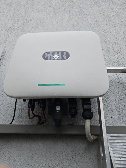 Invertor Huawei 12 kw + dongle + 4 optimizatoare panouri