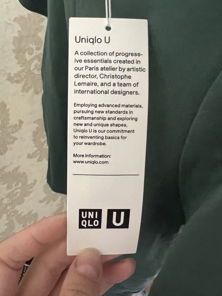 Женская футболка Uniqlo