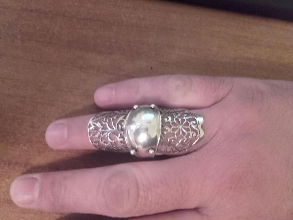 Сребърен пръстен с панти за става