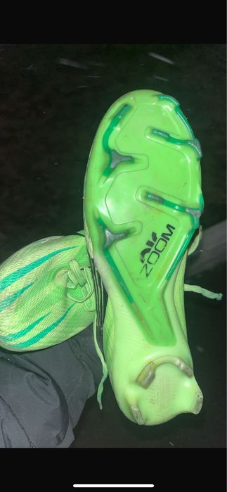 Бутсы мерки в зеленый разсветка