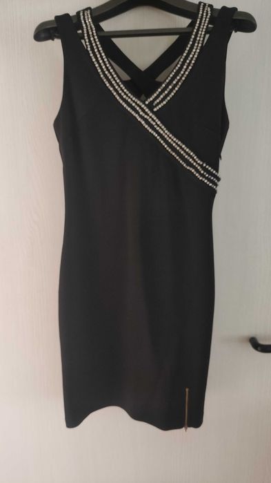 Черна рокля официална