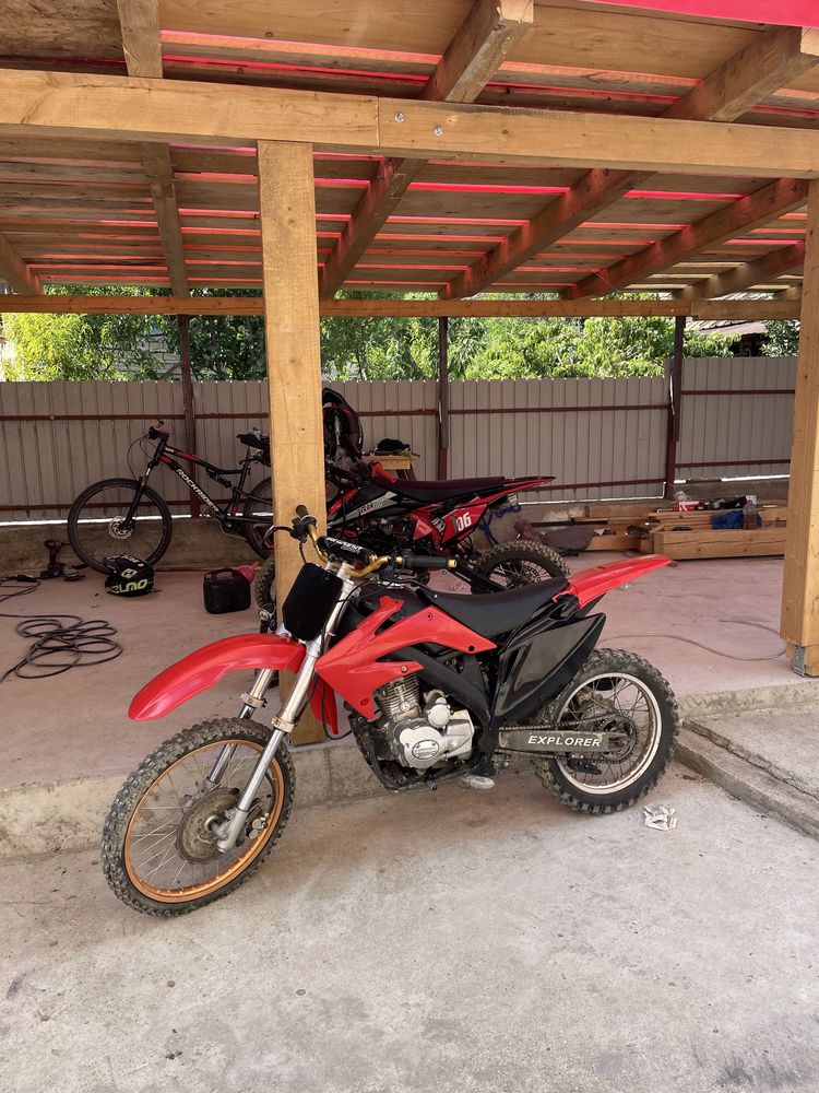 Cross 150cc 4t necesita rezervor