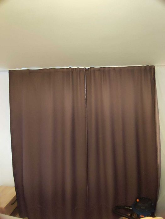 Draperii mov închis  pline