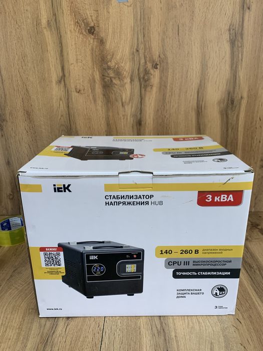 Стабилизатор напряжения  IEK 3kBA