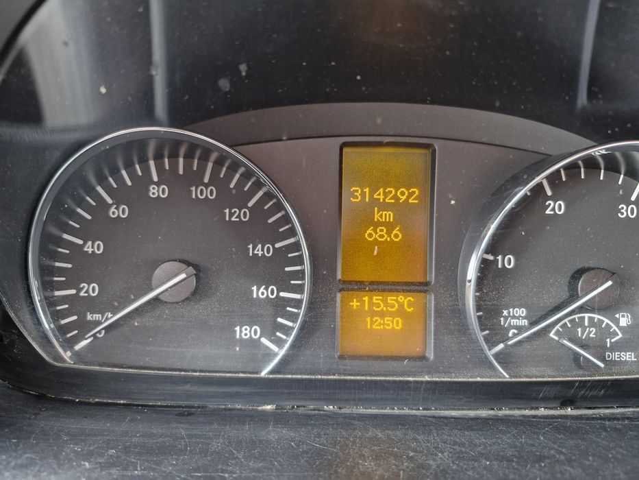 Vând Mercedes Sprinter