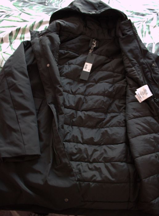 Replay зимна парка ,размер S , мъжко чисто ново