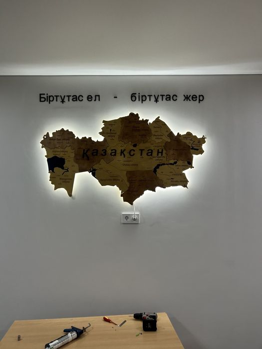 Карта Казахстана декор