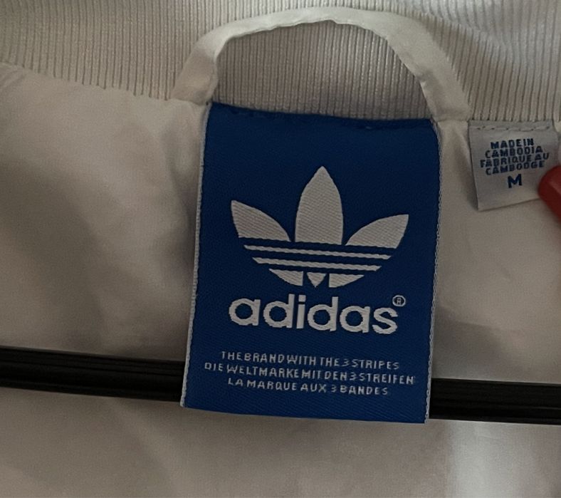 Vand foita Adidas