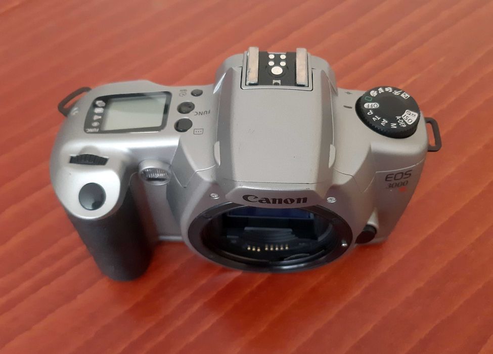 Фотоапарат EOS 3000N