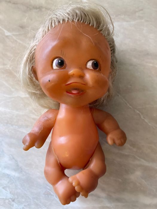 Păpușa veche Aradeanca perioada comunista