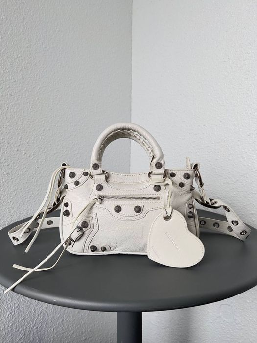 Geanta Balenciaga Neo Cagole