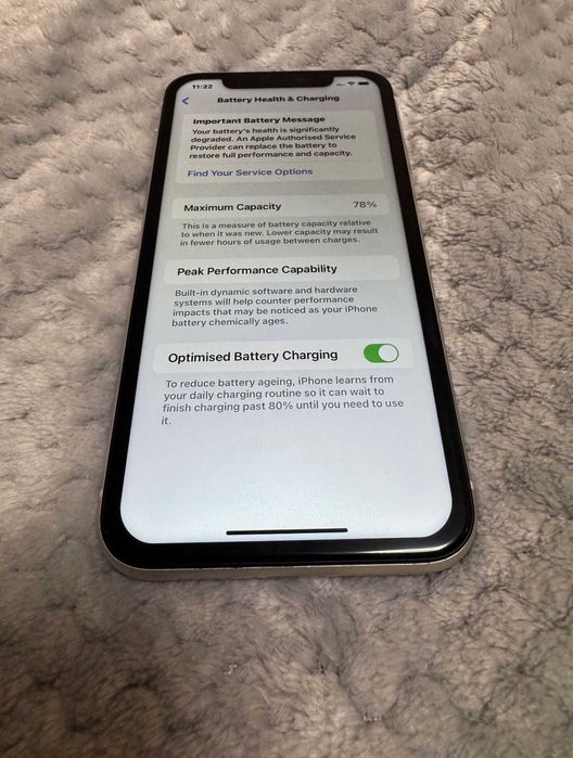 iPhone 11 64GB White – Работи отлично, реални снимки, по договаряне