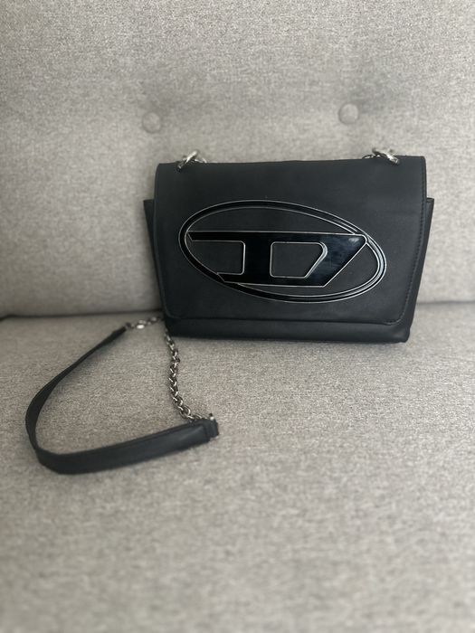 Черна кожена чантичка Diesel
