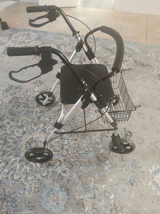 Ходунки инвалидные