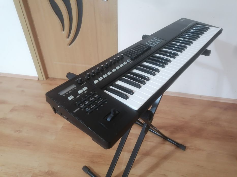Roland A800 PRO pian digital dinamic orga