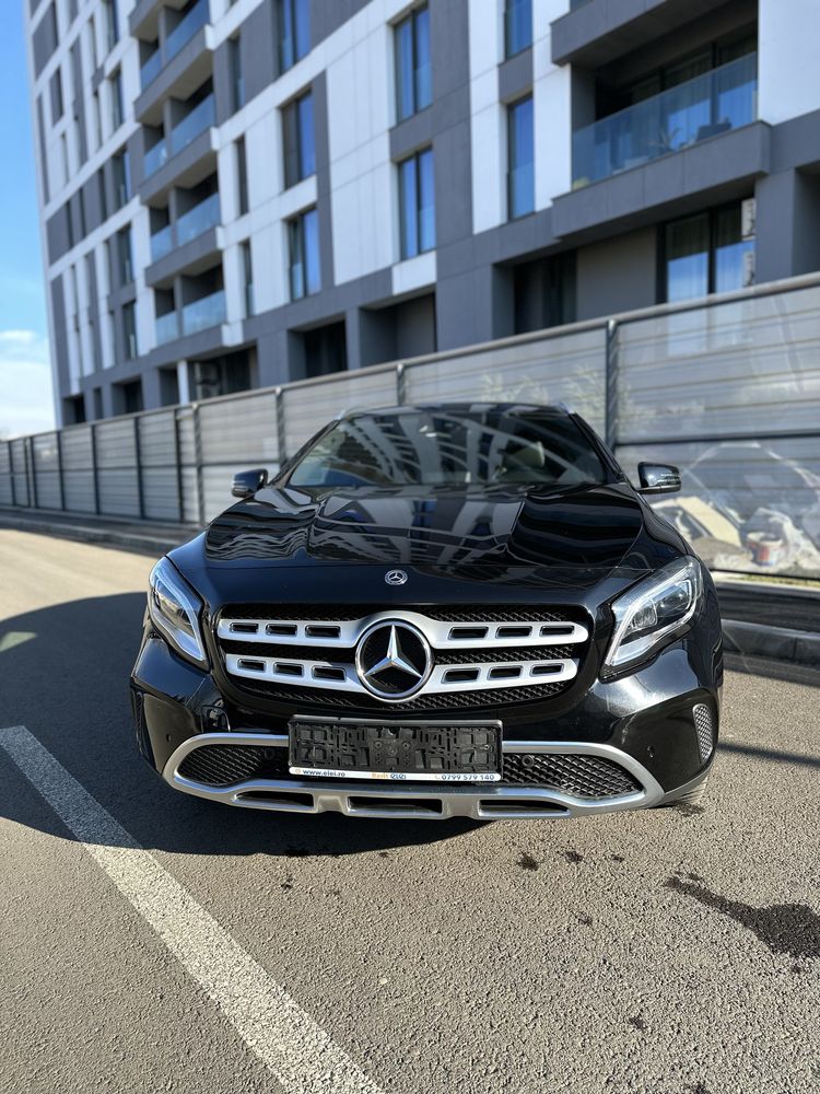 Mercedes-Benz GLA 220D   180 cp ,fara daune ,unic propietar