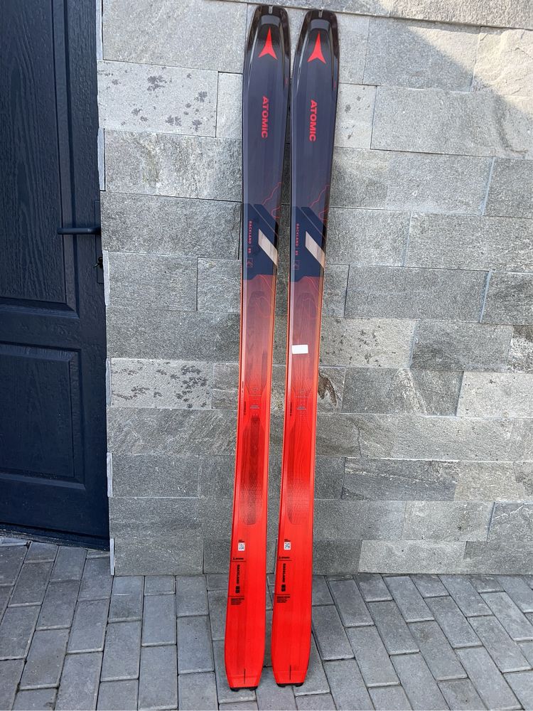 Schiuri ATOMIC BACKLAND85 de 172 cm si legaturi SALOMON MNT noi