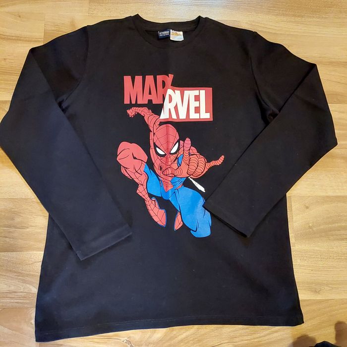 Къси панталонки и блуза за дете на 12-14 г.