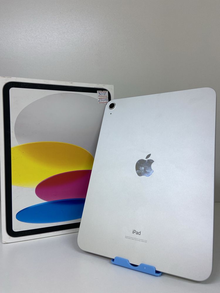 IPad 10th generation 64 gb