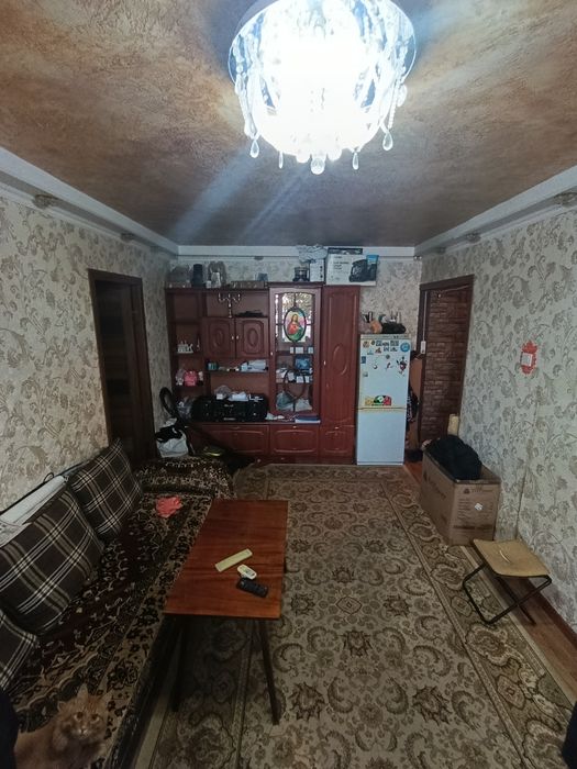 2хкомн кв 3 мкр,1эт, можно обмен на 2-х 7,8,9 мкр