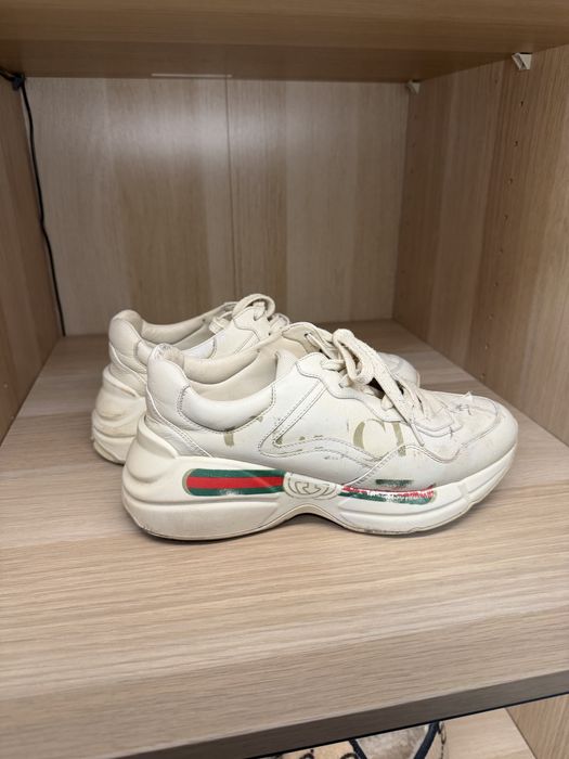 Adidasi originali gucci