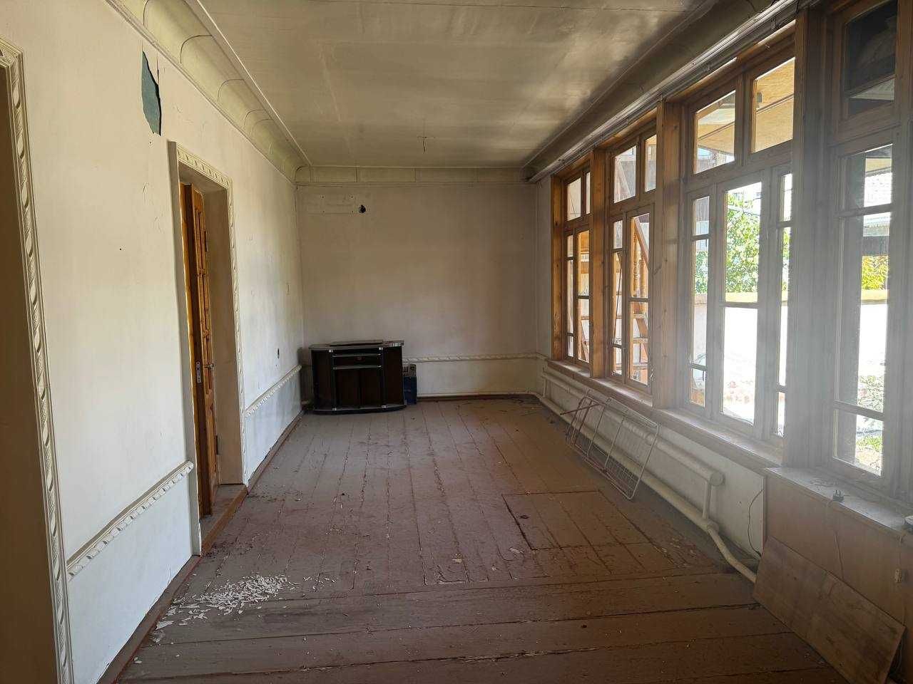 СРОЧНО! Продается дом 4,5 сотки у Янгиабаского базара- Торг уместен!