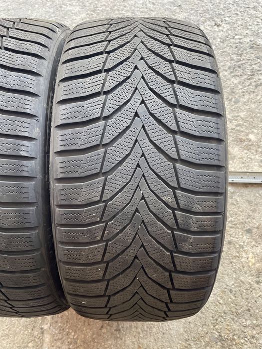 2 броя Зимни Гуми 235/40/18 NEXEN