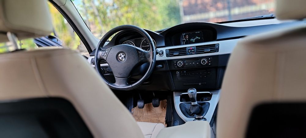 BMW 320d e91 2012