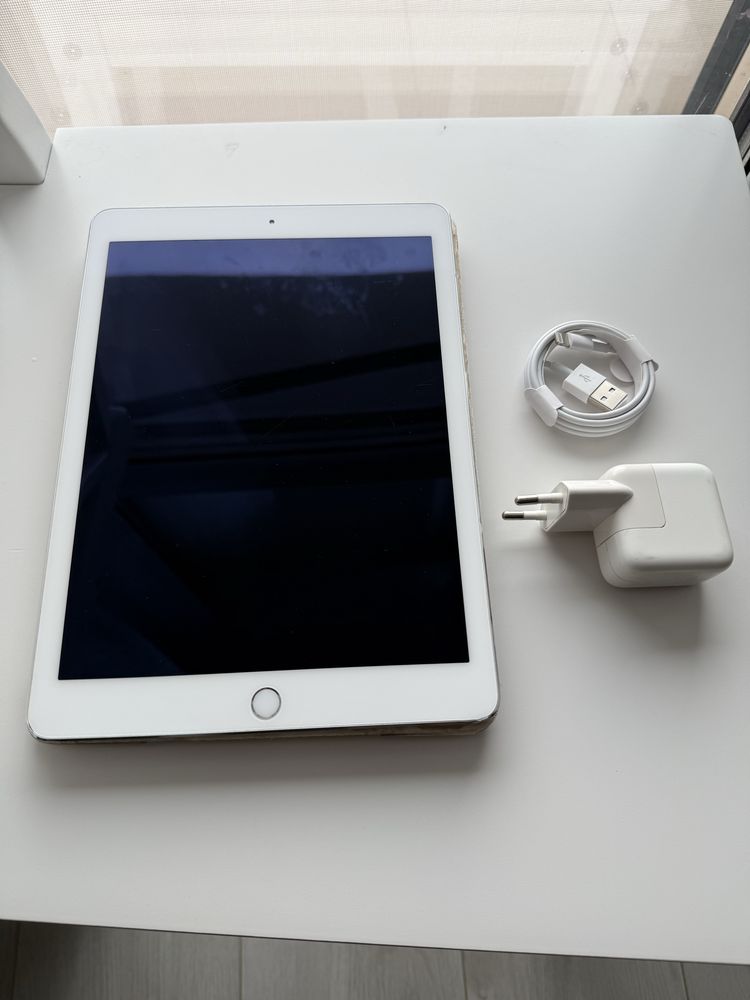 Tableta Apple • Ipad Air 2