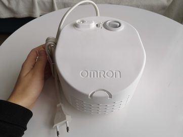 OMRON C101 Essential компресорен инхалатор