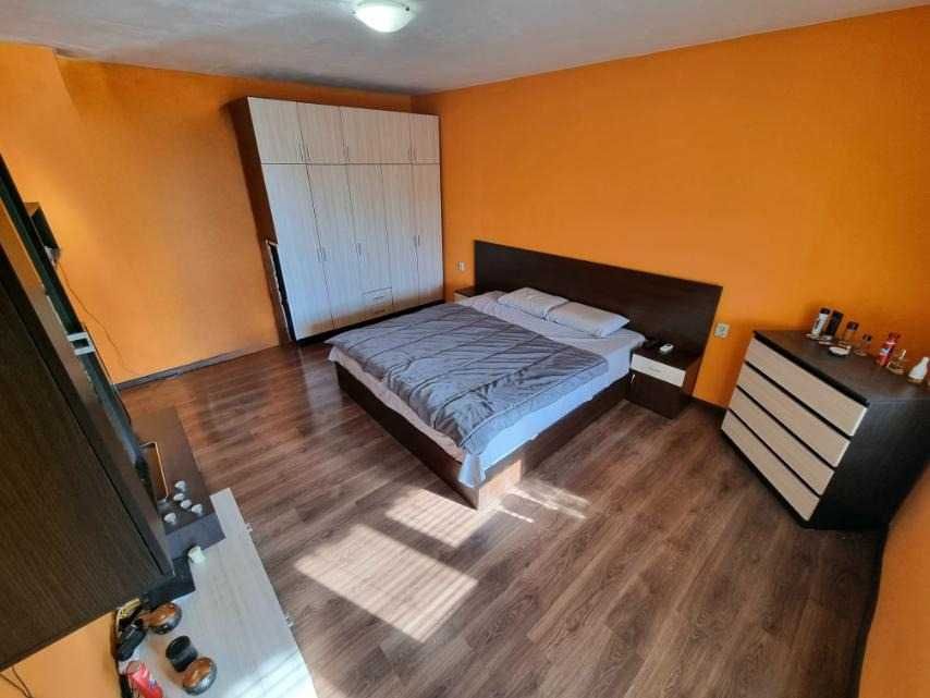Тристаен апартамент за продажба кв. Дружба 3