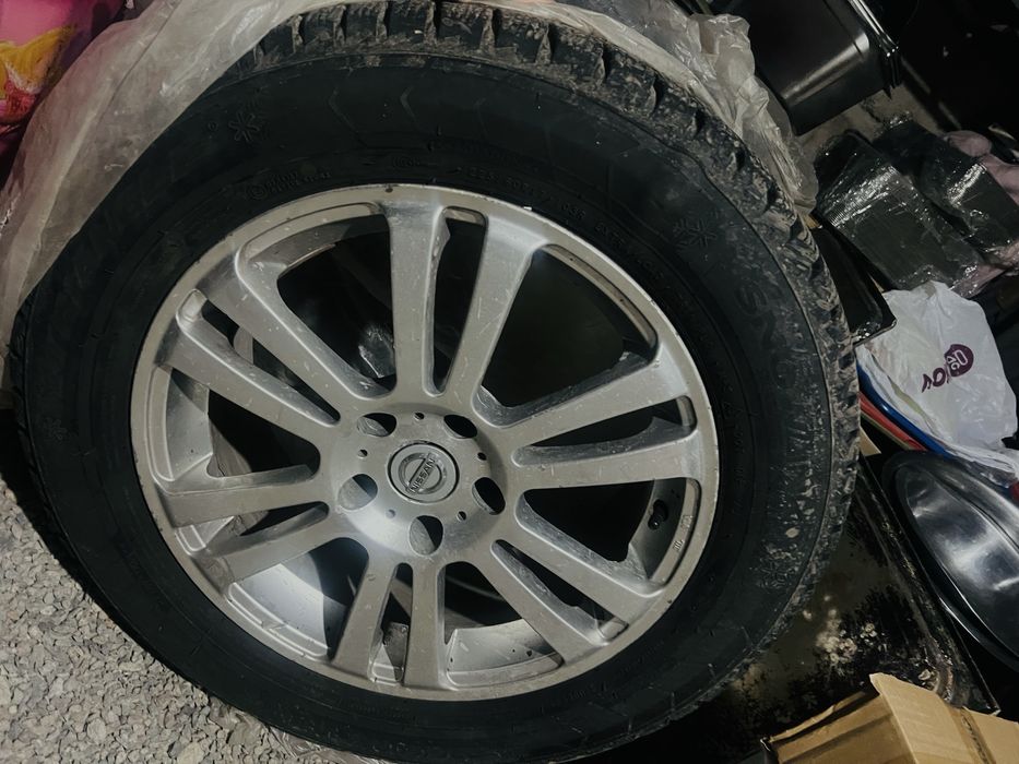 Продам зимнюю резину Triangle с дисками