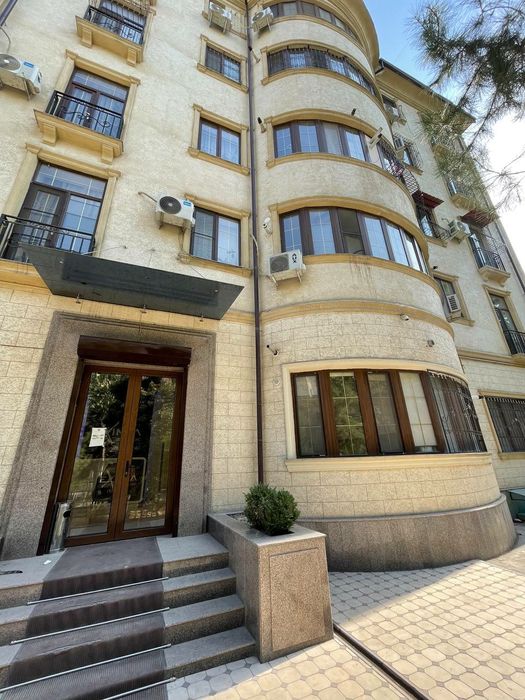Аренда клиники 200 кв. м на Максима Горького, метро Буюк Ипак Йули