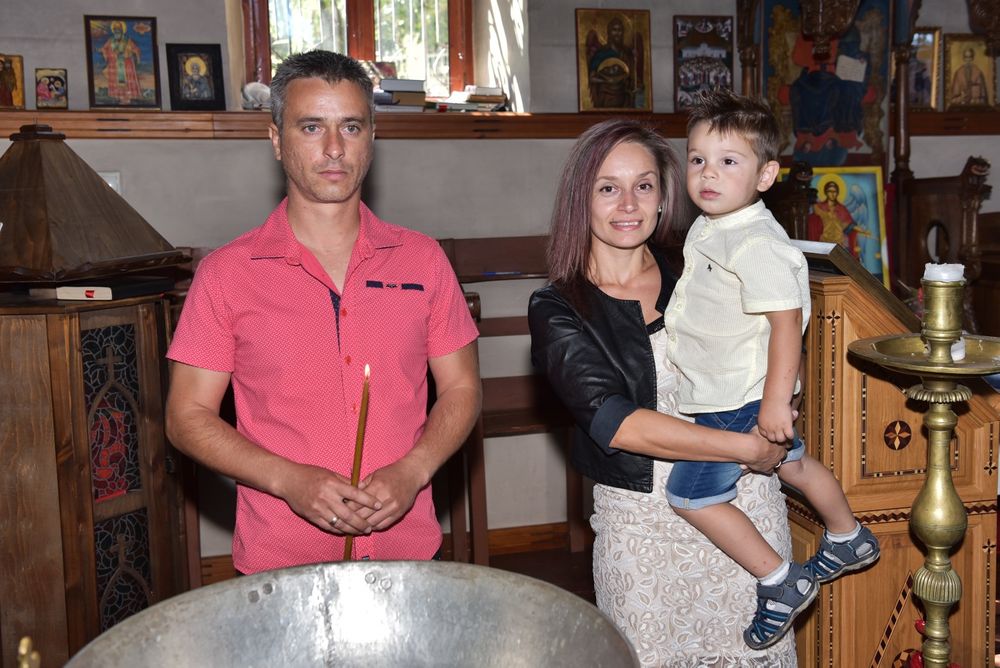 Фото и видео заснемане на кръщане