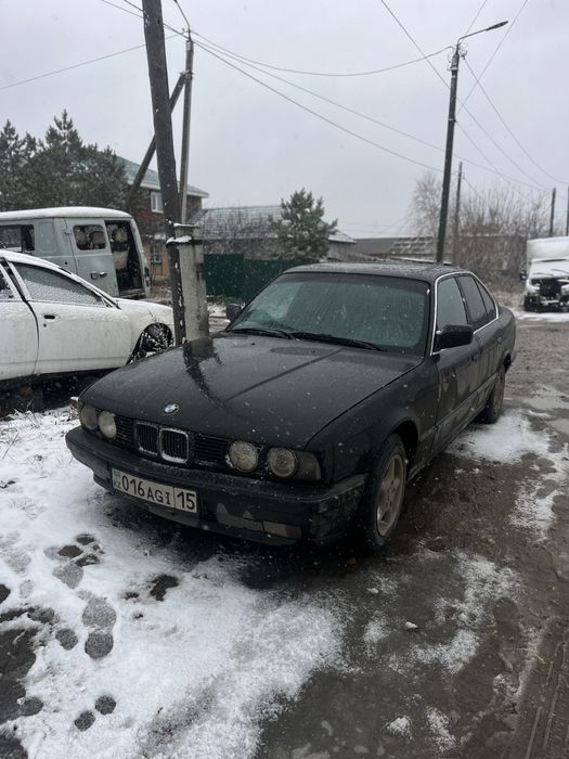 BMW 520 Сел поехал.