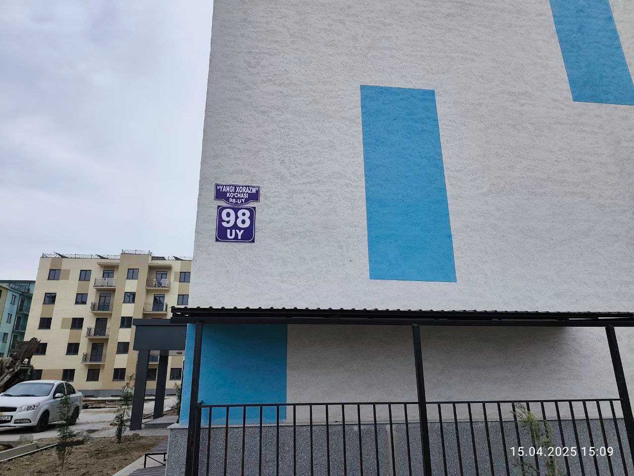 Srochno kvartira sotiladi Urgench Cityda 2 xonali 3 etajda 60 kv.m