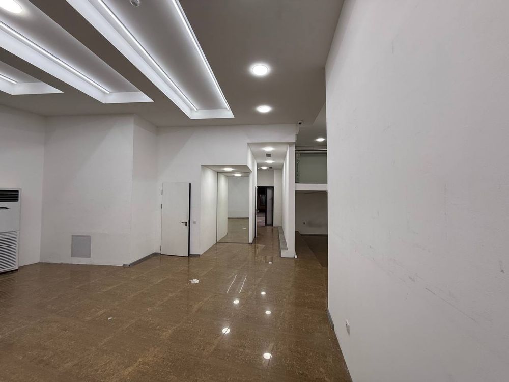 Аренда помещения 346 м² в центре, пл. Хамида Олимджана