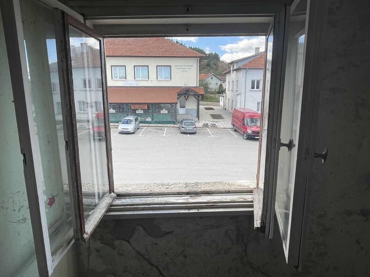 Продава се Къща в София, Младост 1 - 300 кв.м за 350 €/кв.м - Снимка #7