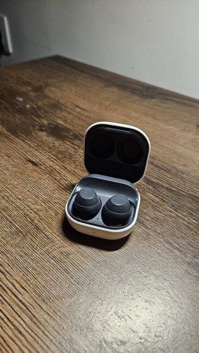 galaxy buds fe doar carcasa