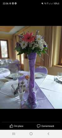 Vaze si suporturi pentru aranjamente florale