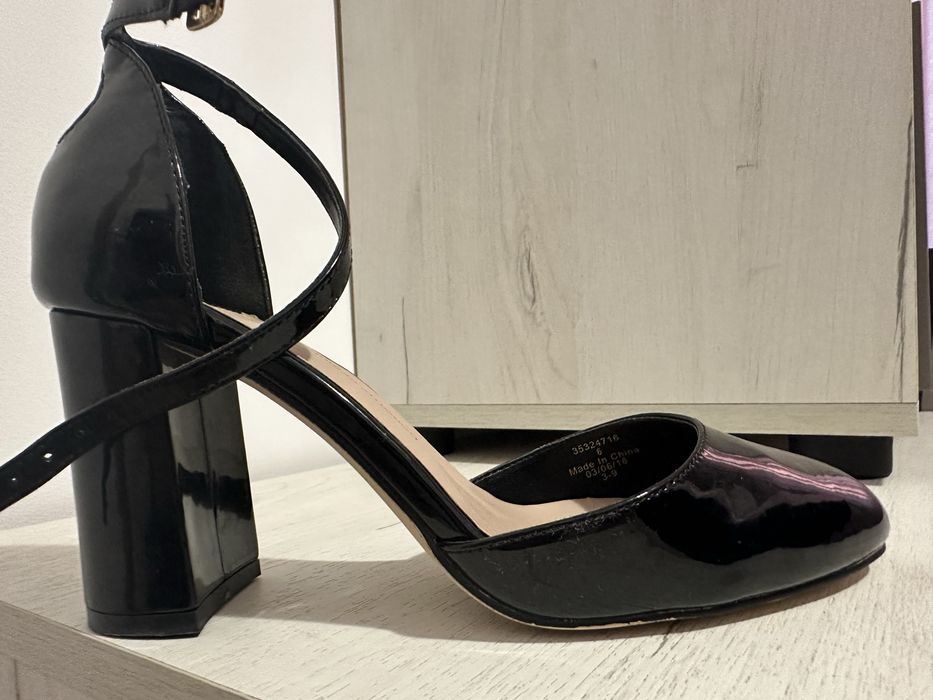 Обувки на ток Dorothy Perkins 39
