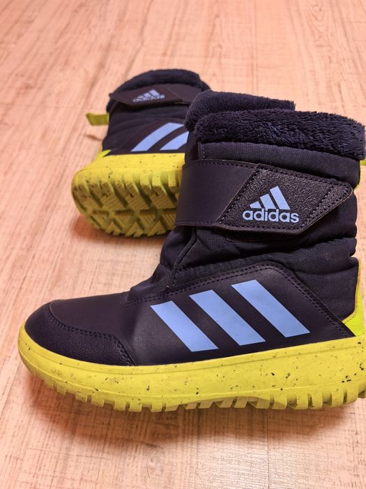Уникални боти Adidas и Kander