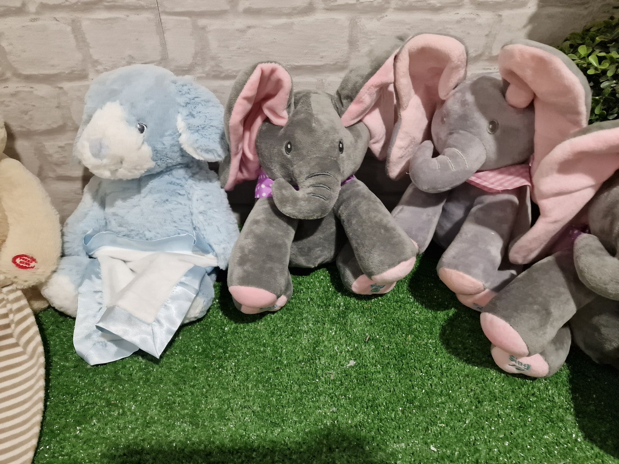 Интерактивни играчки Peekaboo Пикабу