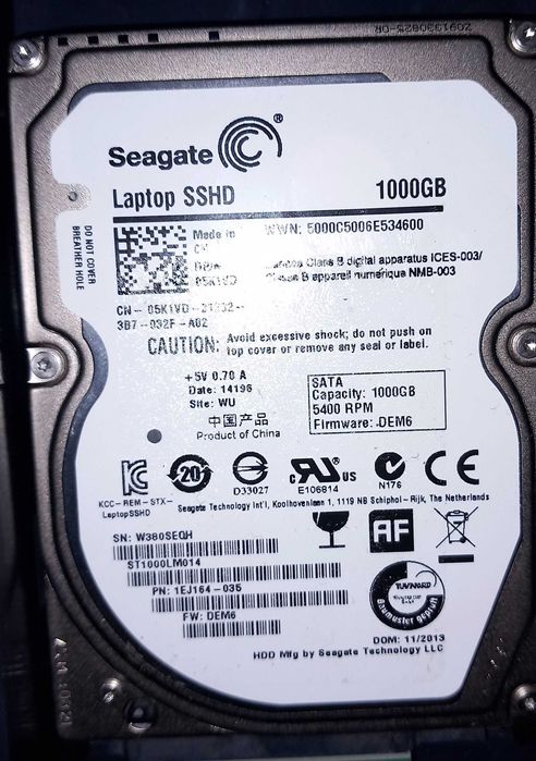 casetă-adaptor extern harddisk
