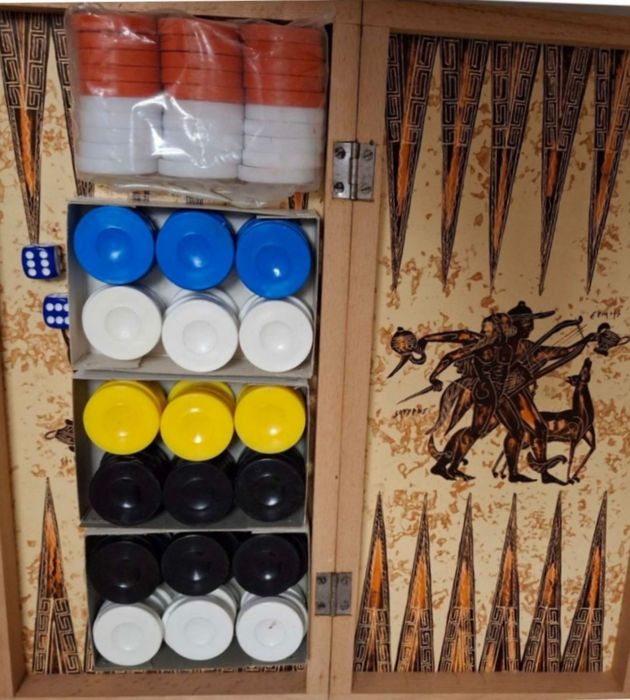 Дървена табла с гръцки мотиви - класически дизайн