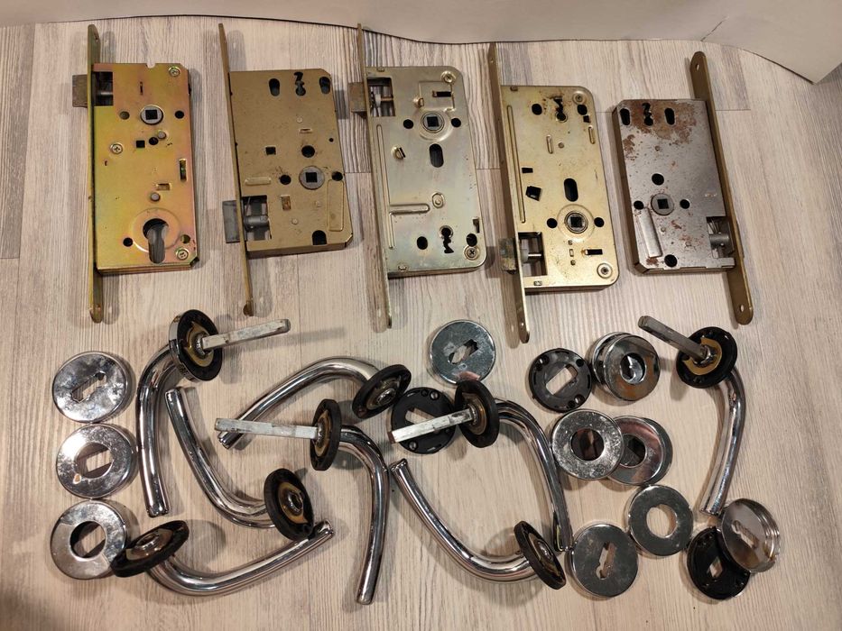 Set broaste usa si manere