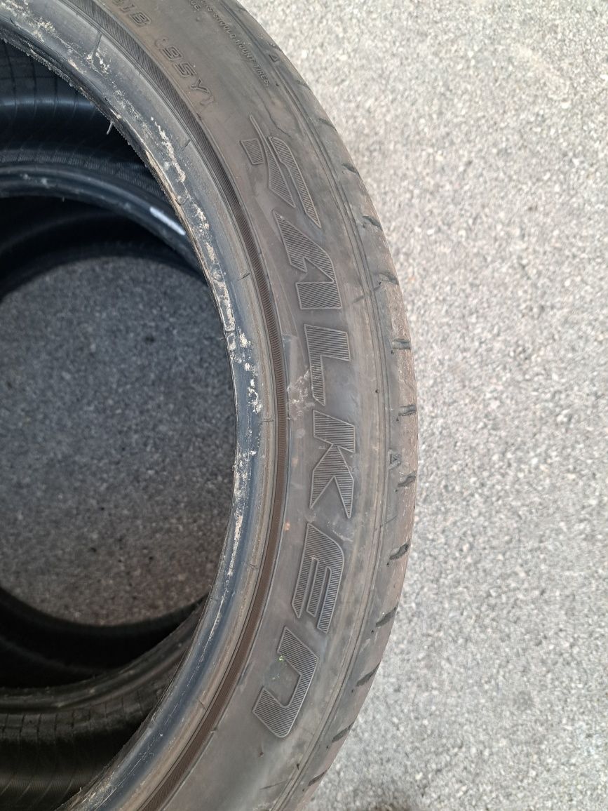 2бр. 235/40/18 Falken Azenis FK510 летни гуми