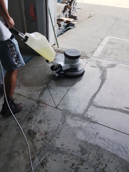 servicii de curățenie