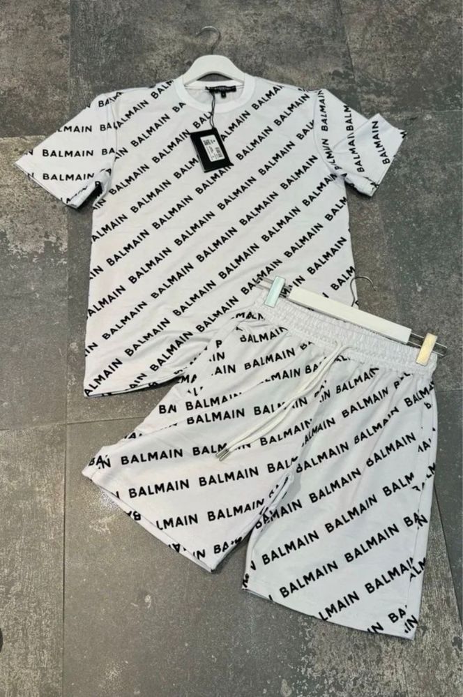 Compleu balmain barbati