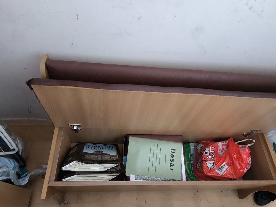 Băncuță cu loc depozitare